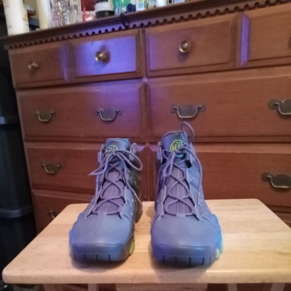 Men Nike Air CB size 12